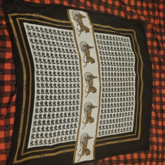 Silk scarf - Picture 2 of 3